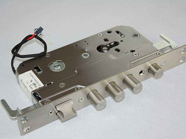 长安24小时上门开锁公司