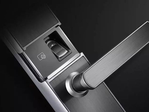 长安24小时上门开锁公司